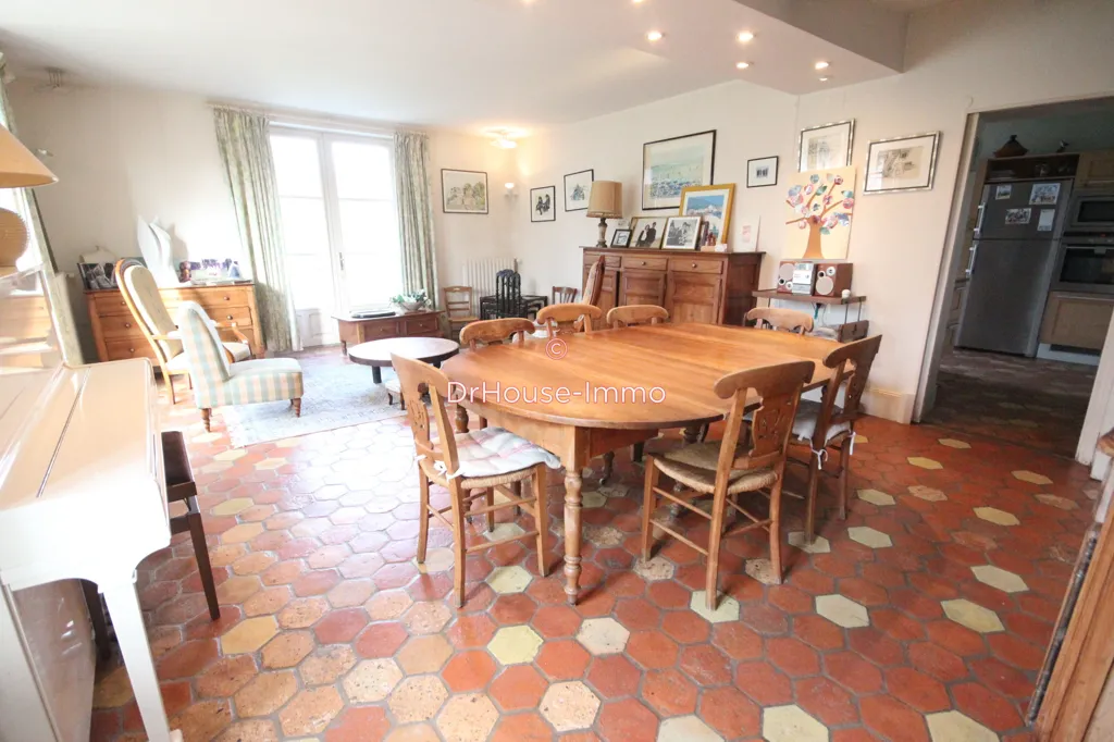 Salle à manger - Maison Familiale avec Piscine à Vernon