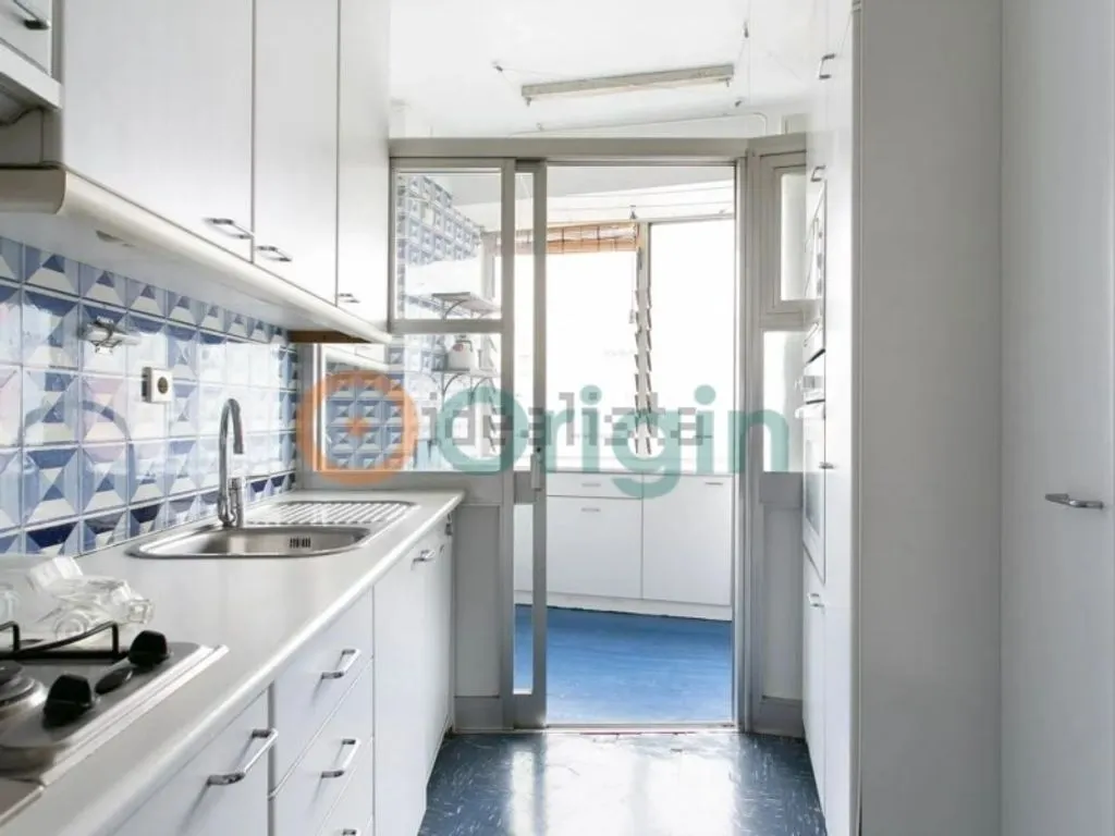 Cuisine - Architect-Designed Flat with Terrace in Alto dos Moinhos