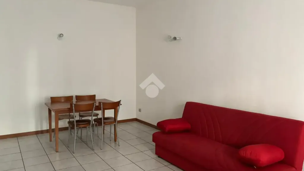 Séjour - Student Flat with Balcony in Novara