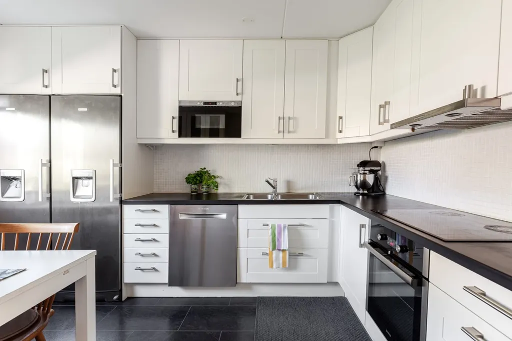 Kitchen - Terraced House with Garden in Almby