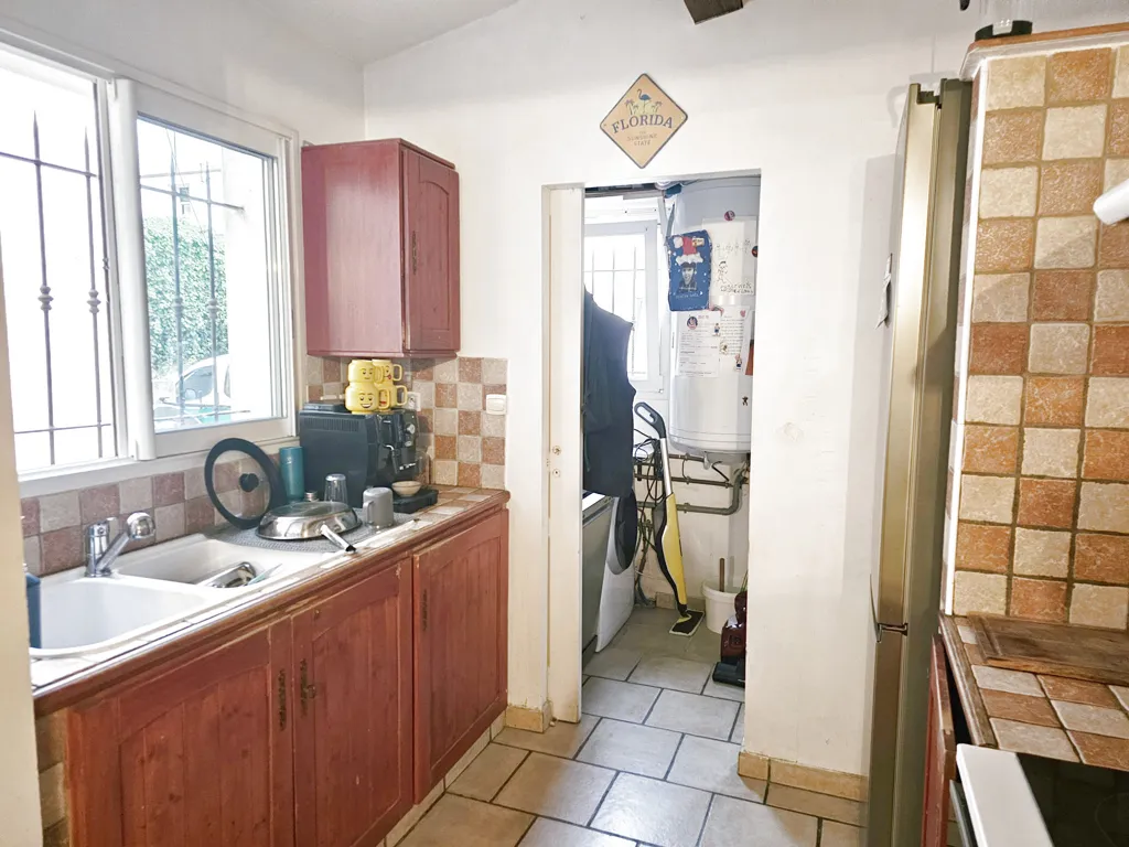 Cuisine - Maison P3 avec terrasse à Aigues-Mortes