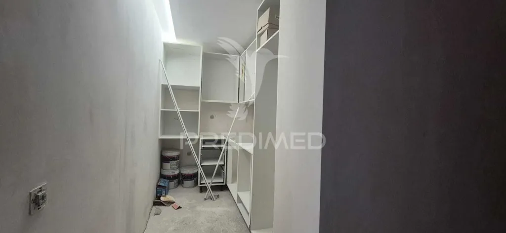 Pièces - New T1 Apartment with Garage in Braga