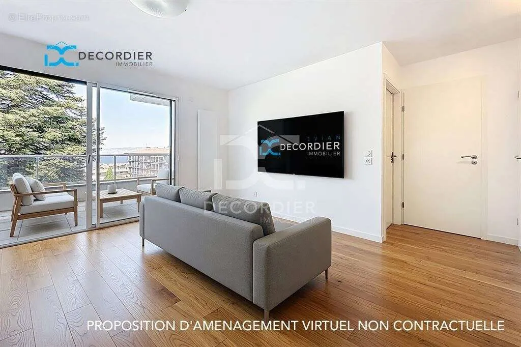 Séjour - Appartement avec Balcon proche Embarcadère à Evian-les-Bains