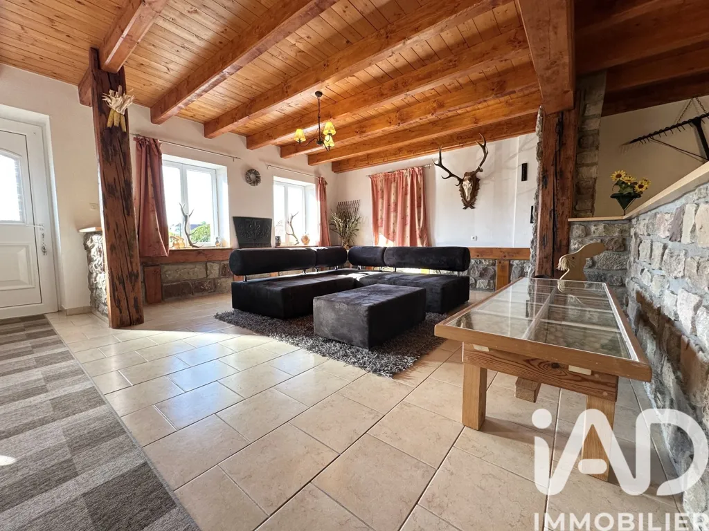 Soggiorno - Spacious Villa with Eight Bedrooms in Rural Setting