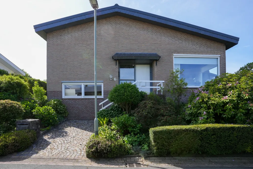 Välivaade - Spacious Detached House with Garden in Vaals