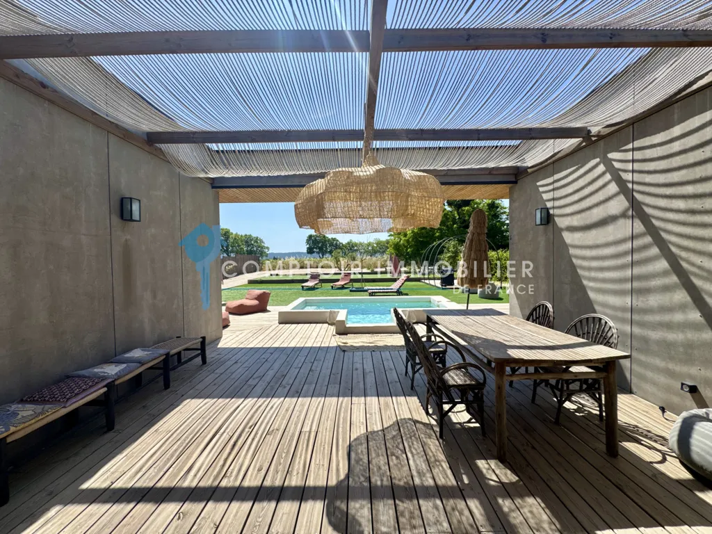 Terrasse - Maison Luxueuse avec Vue sur St Côme à Clarensac