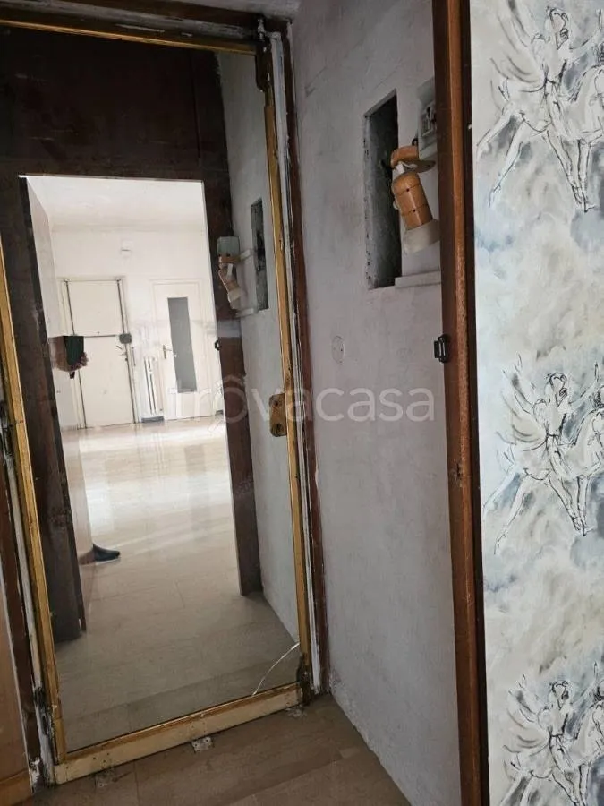 Entrée - Apartment with Balconies in Central Turin