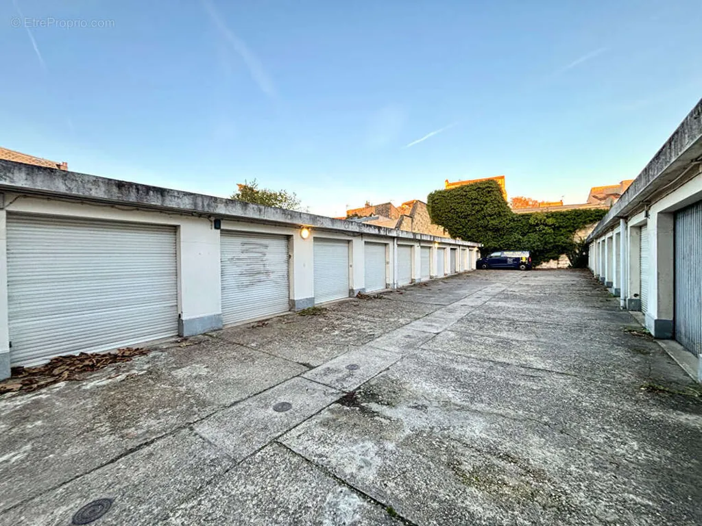 Parkimiskoht asukohas Bordeaux