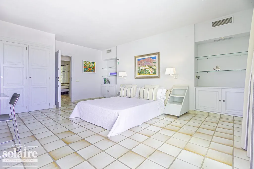 Bedrooms - Renovated Villa with Sea View in Altea