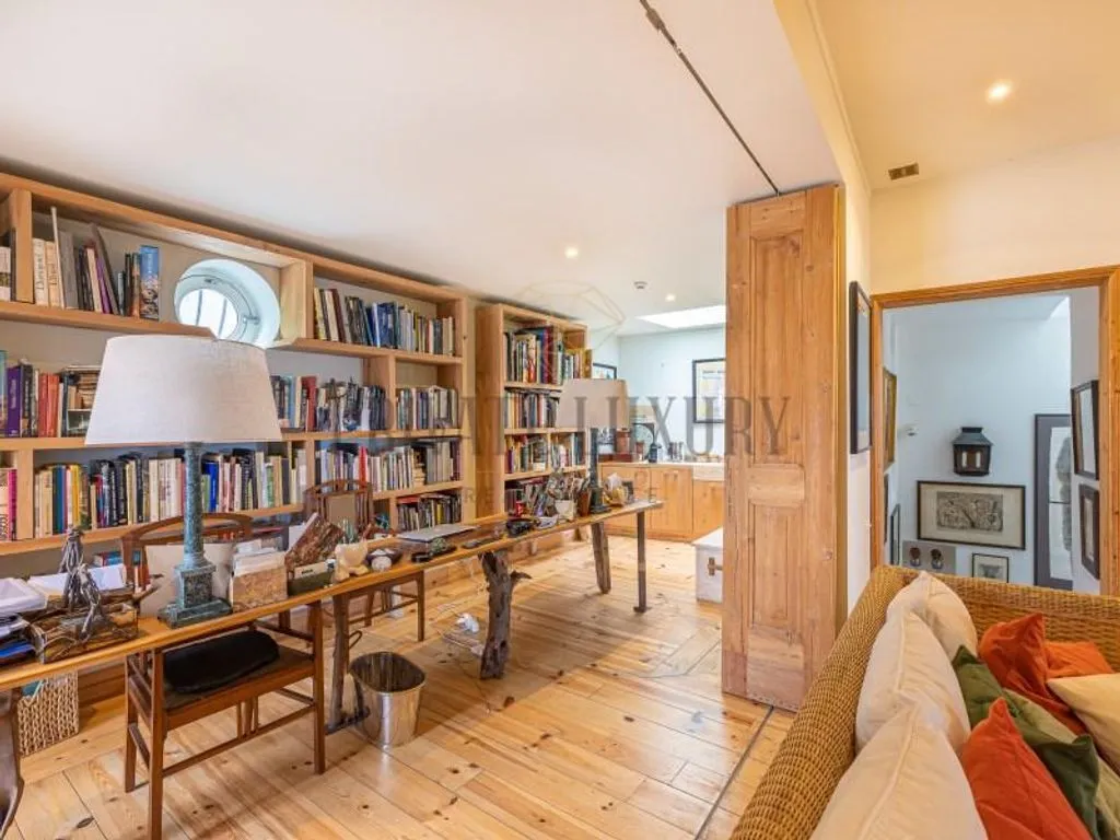 Despacho - Pombaline Penthouse with Historic View in Lisbon
