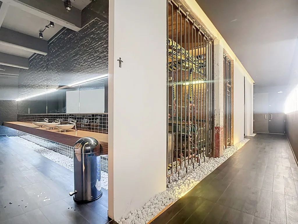 Pièces - Kantoor Iconique en Loft-Stijl à Antwerpen-Berchem