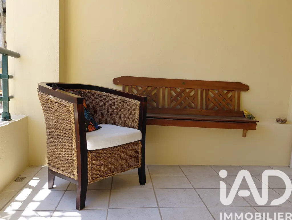 Rõdu - Bright 3-Bedroom Apartment with Terrace in Saint-Raphaël
