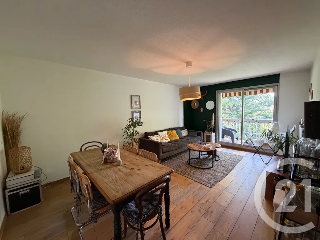 Séjour - Appartement T4 avec Balcon à Marseille