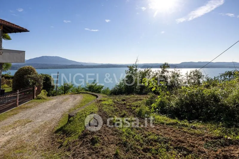 Aed - Buildable Plot with Lake View in Belgirate