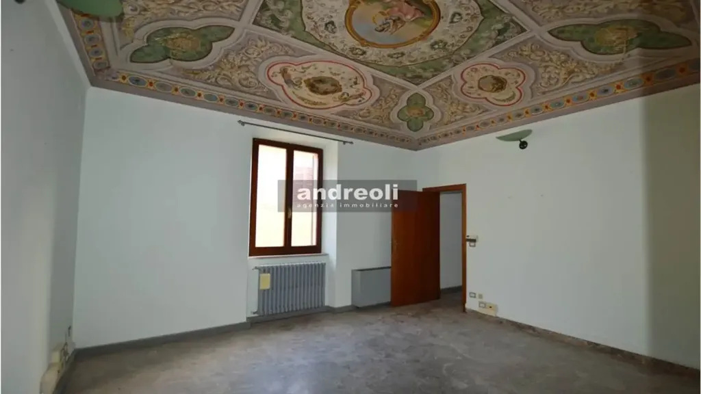 Pièces - Affresco-Decorated Apartment in Jesi's Historic Centre