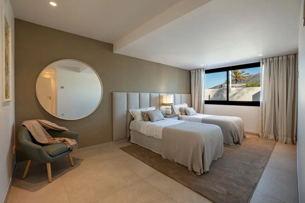 Chambres - Luxury Villa with Mountain Views in Marbella
