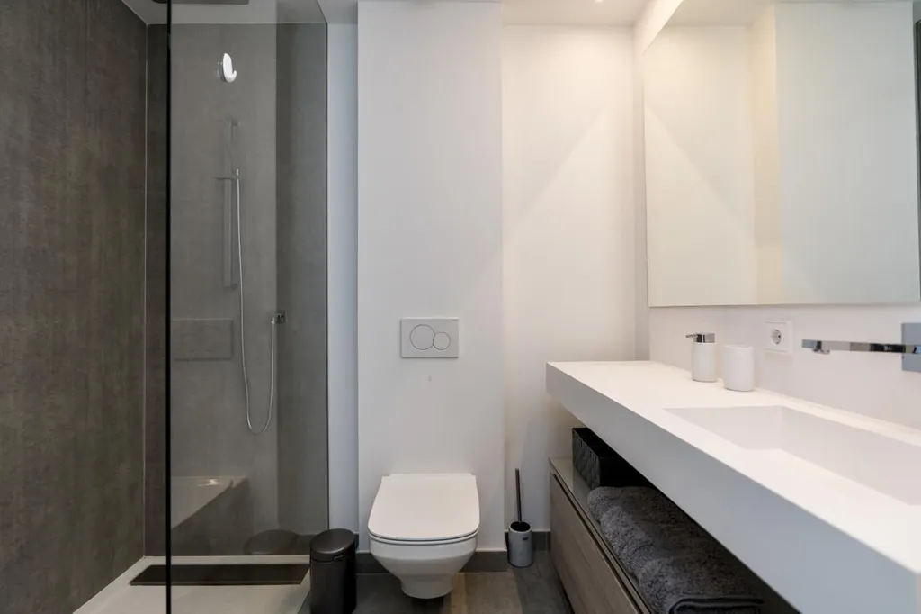 Bagni - Contemporary Beachfront House in Estepona