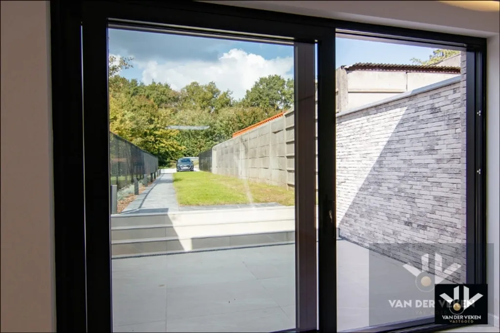 Entrée - Résidence Rénovée avec Terrasse à Hasselt