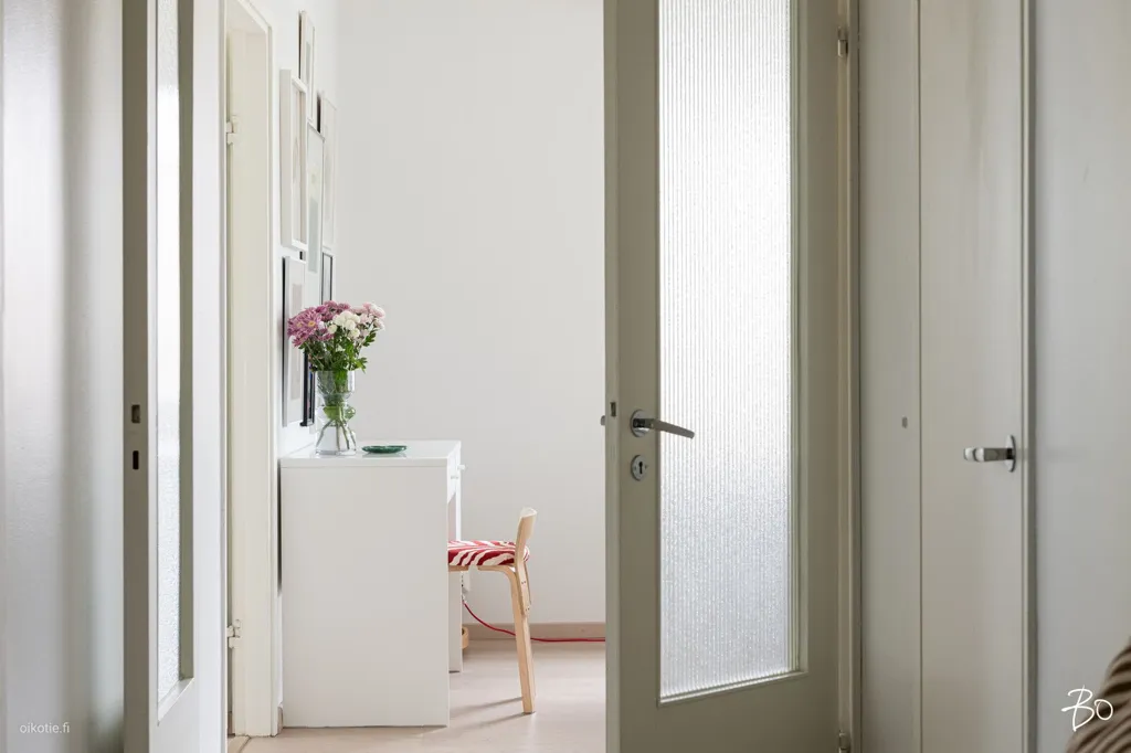 Entrée - End-Unit Apartment with Balcony in Armonkallio, Tampere
