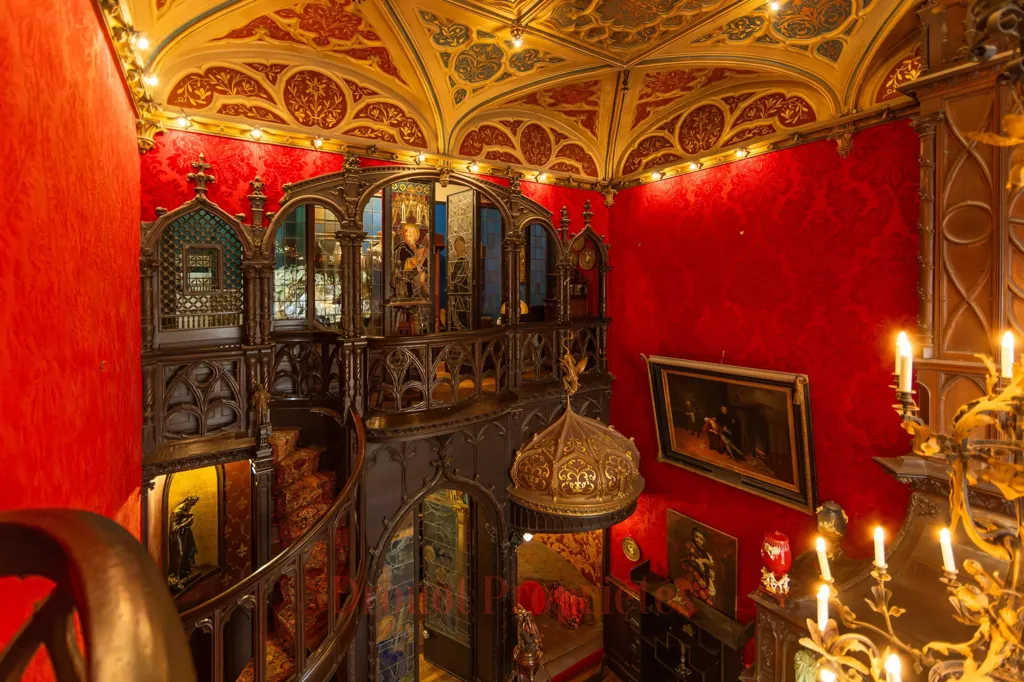 Toad - Historic Duplex Mansion in Paris 9th