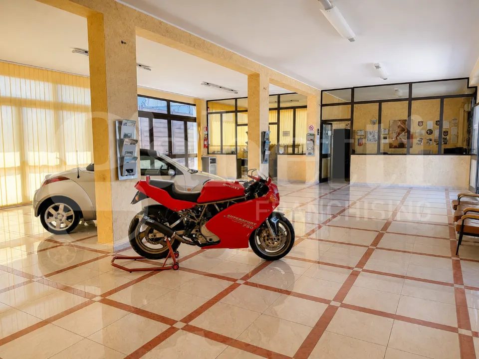 Garage - Commercial Complex with Sea View in Pachino