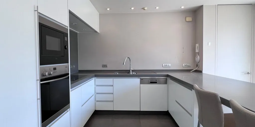 Cuisine - Maison Polyvalente avec Jardin à Zwevezele