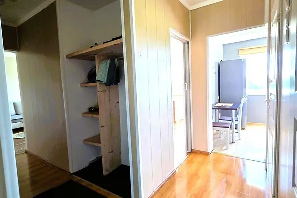 hallway_entrance