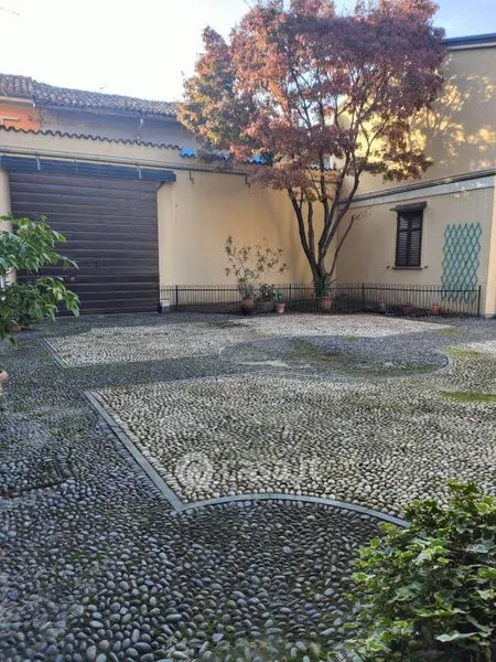 Esterno - Casa indipendente con cortile a Mortara
