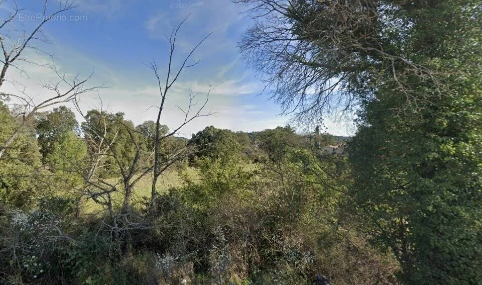 Aed - Plot with South-Facing View in Domessargues