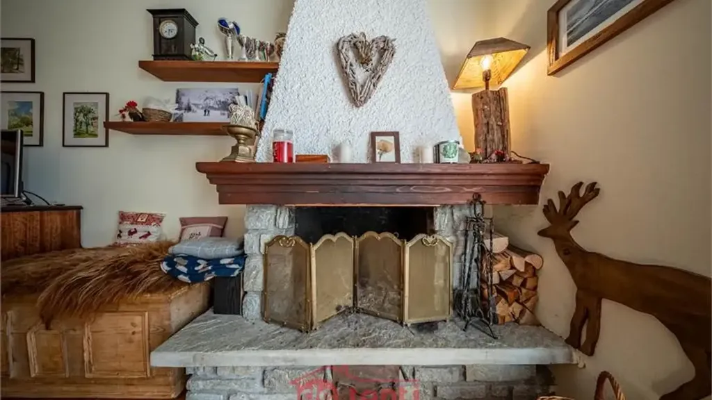 Living Room - Apartment with Mountain View in Madesimo