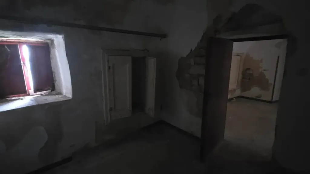 other_room