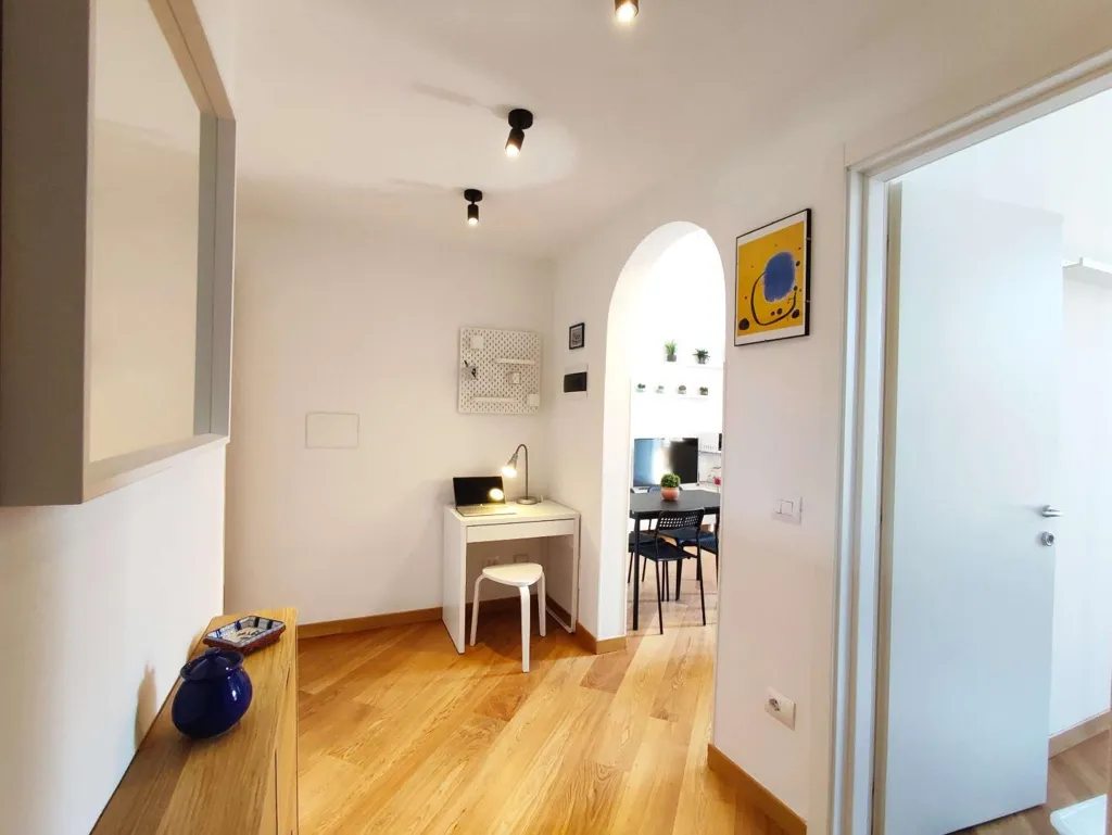 Rusticated Triplex with Garden in Florence
