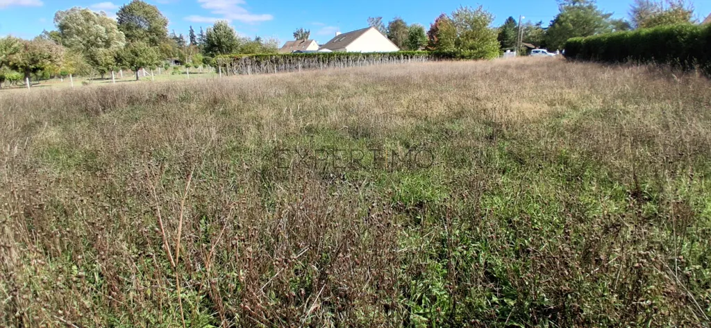 Aed - Constructible Plot with Garden Near Breteuil