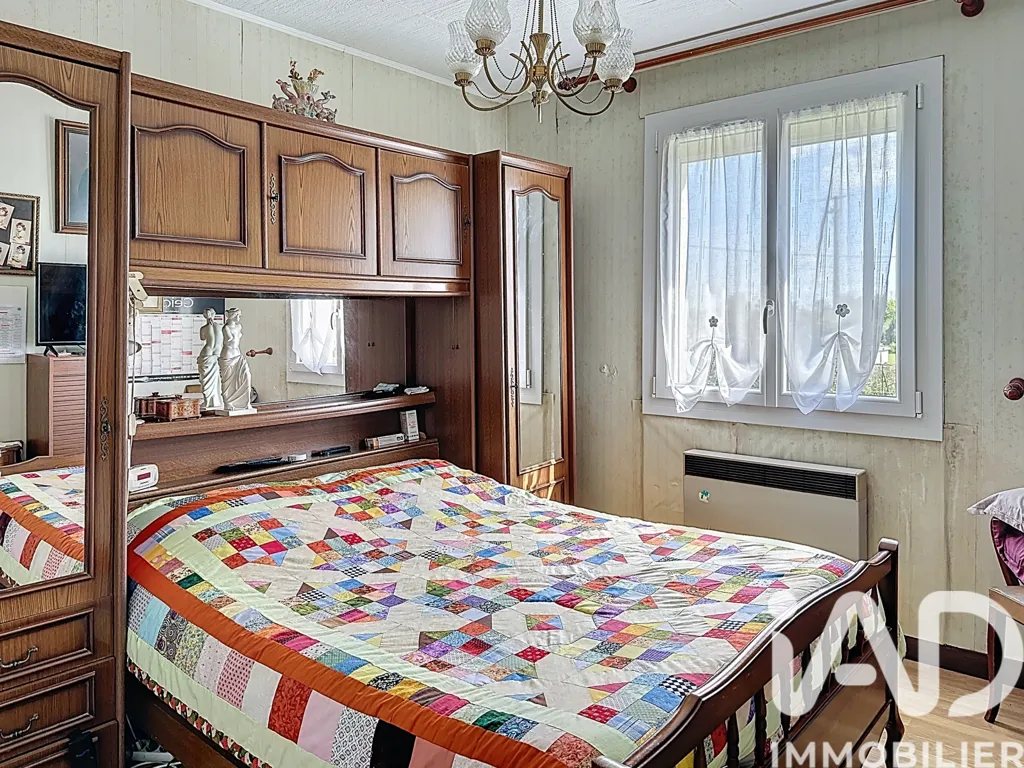 Chambres - Pavillon avec Sous-sol à Le Tallud, France