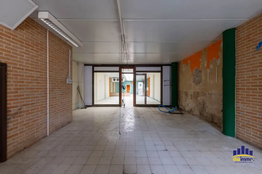 Entrée - Pand commercial avec logement à Gand