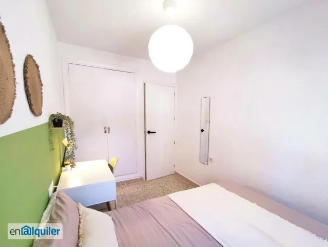 Bedrooms - Apartment with Terrace in Granada