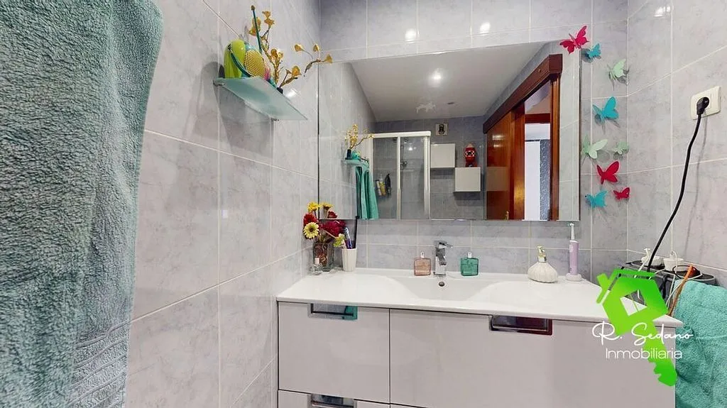 Vannitoad - Apartment with Garden and Garage in San Vicente