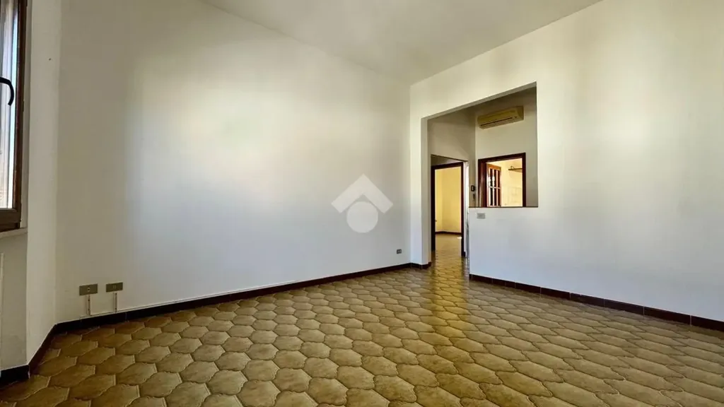 Toad - Quadrilocale with Balcony in Sesto Fiorentino