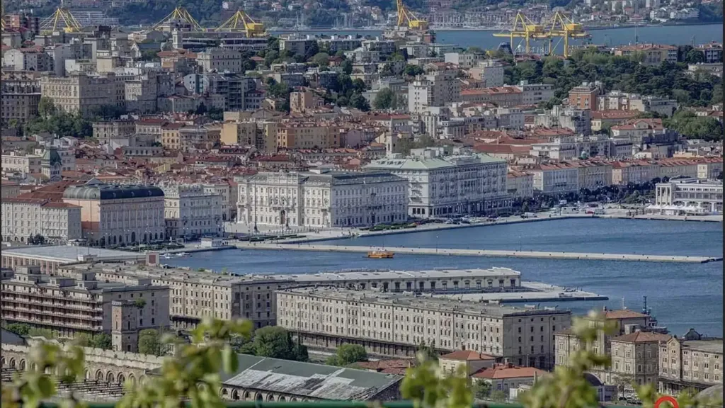 Terra Cielo Building with Apartments in Trieste