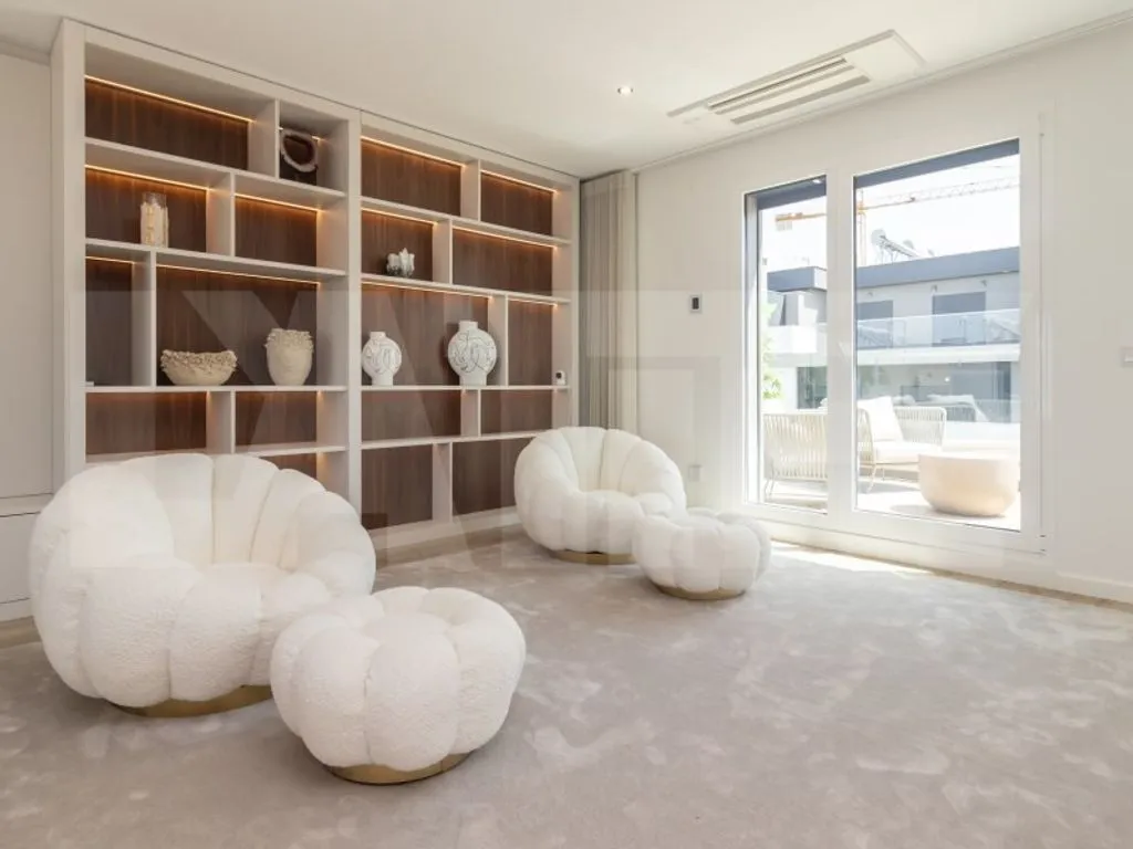 Elutuba - Luxury Duplex with Private Parking in Montijo