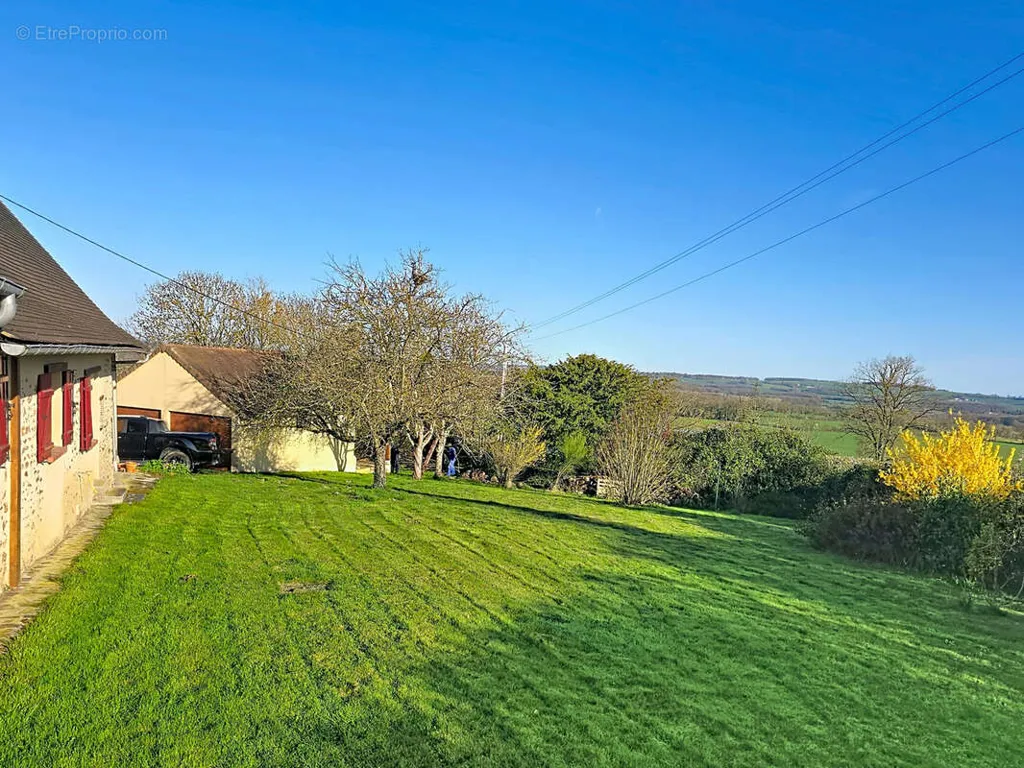 Jardin - Maison de campagne avec vue sur la campagne à Sancerrois