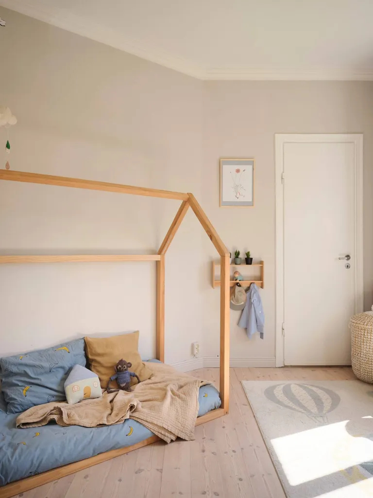Magamistoad - Funkistyle Flat with Balcony in Midsommarkransen