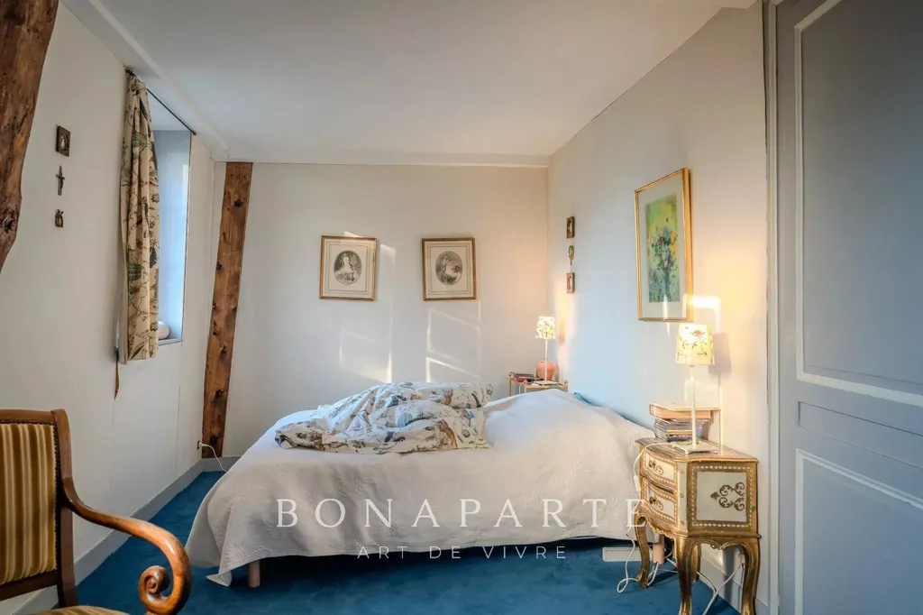 Bedrooms - 18th Century Château with Stables in Rougemontiers