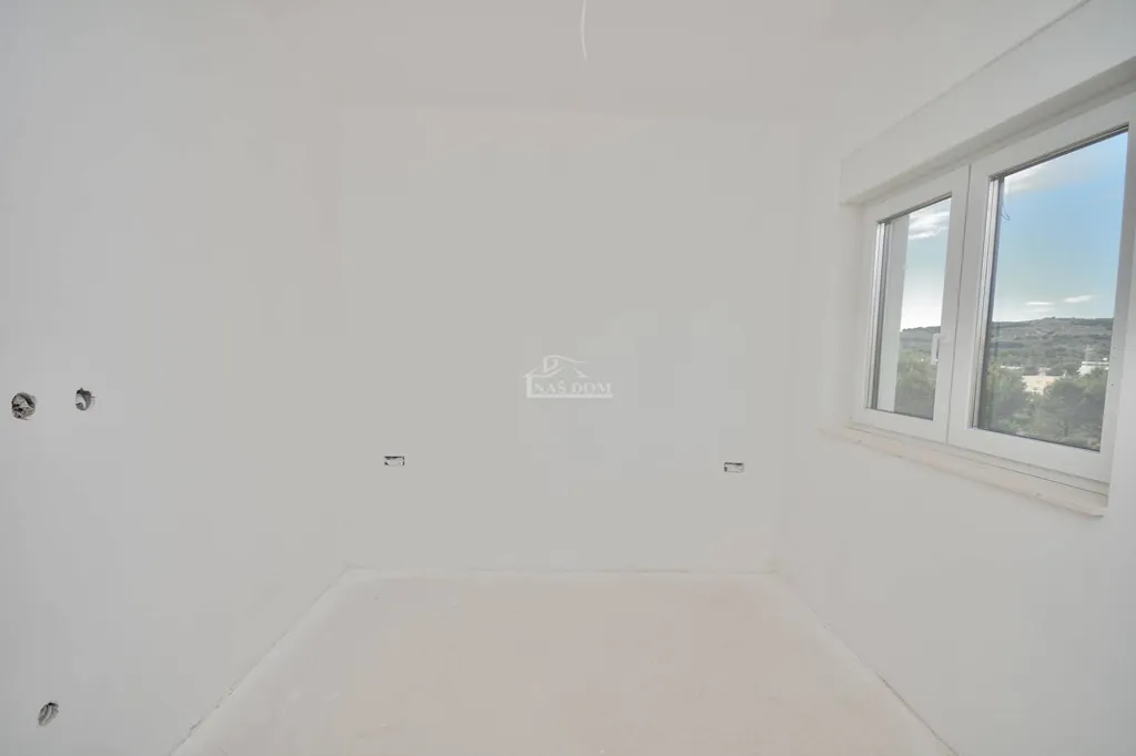 Pièces - Two-Bedroom Apartment with Sea View in Vodice