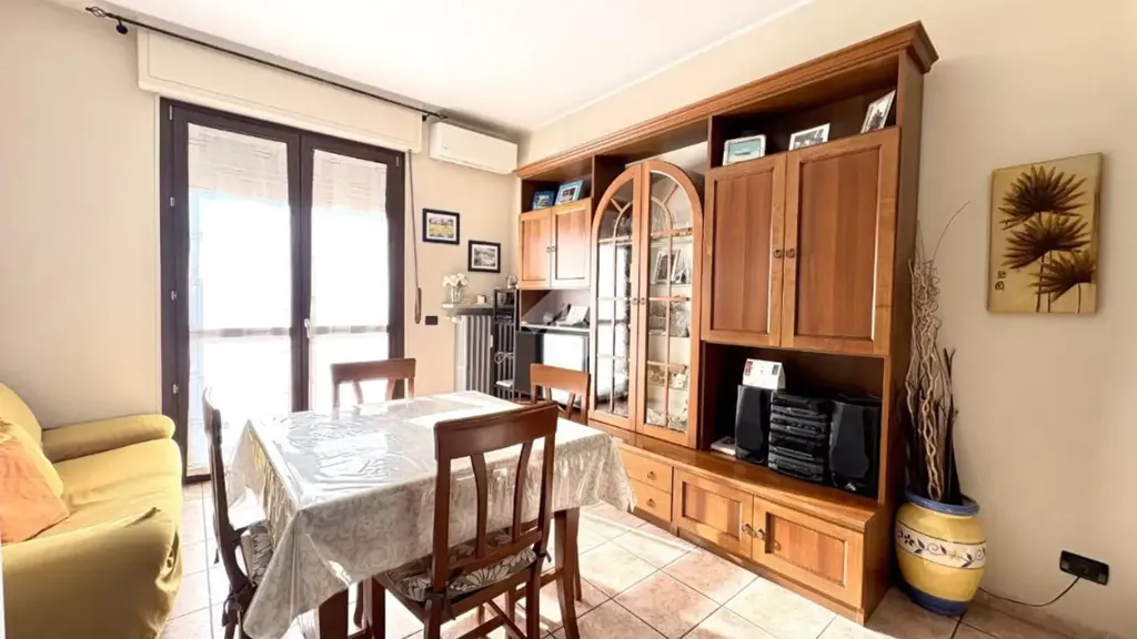 Söögituba - Apartment with Balcony and Terrace in La Loggia
