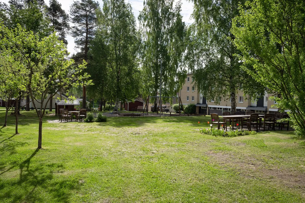 Jardin - Apartment with West-Facing Balcony on Läkarvägen