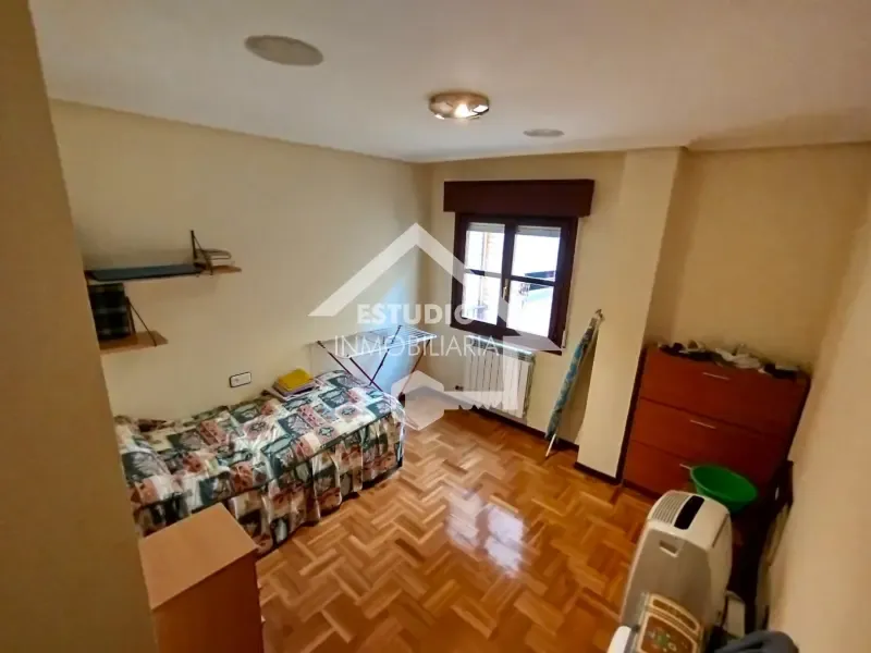 Camere da letto - Central Flat with Parking in Viana