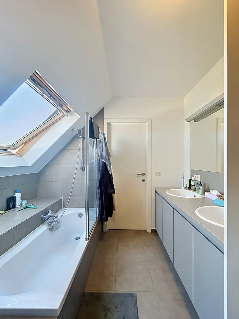 Salles de bain - Appartement avec Grand Terras à Louer