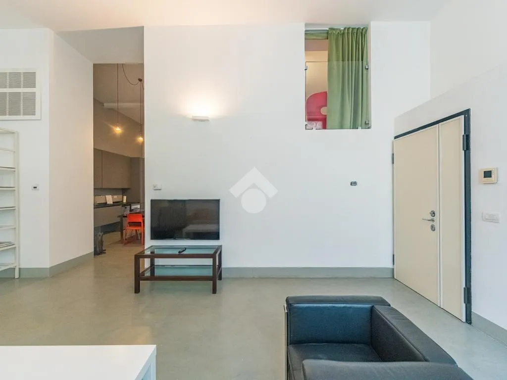 Séjour - Charm Loft with Streetfront Windows in Milan