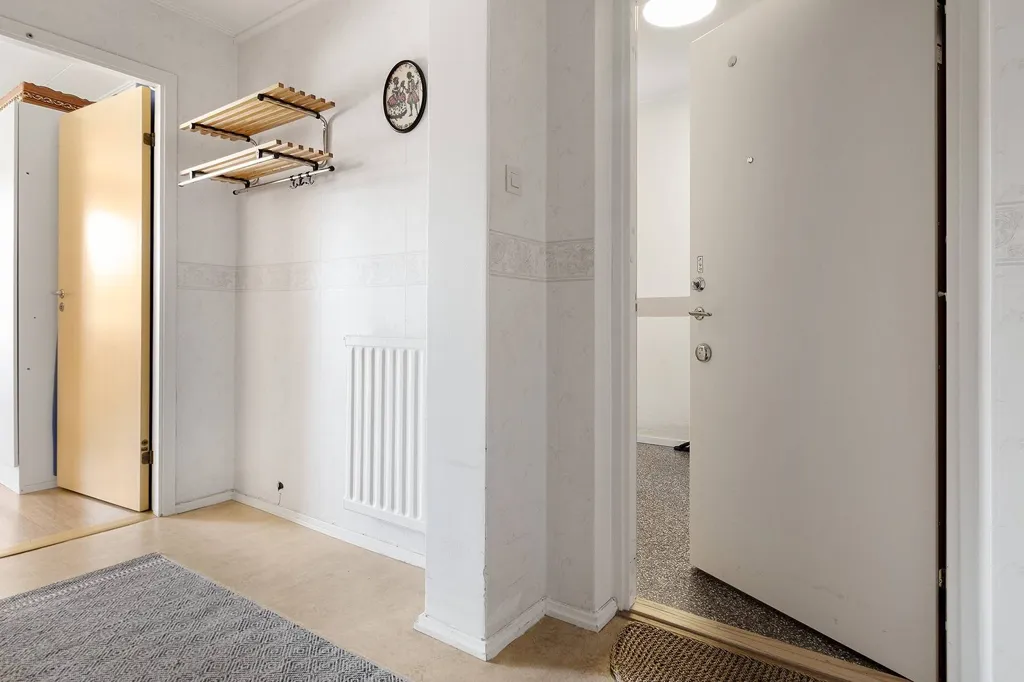 Esik - Apartment with Balcony in Stavre, Trollhättan